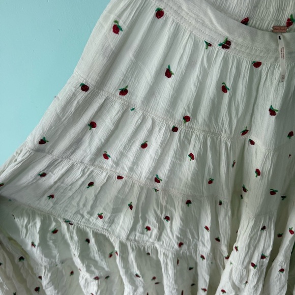 Free People In Full Swing Cherry Embroidered Midi Skirt W Pockets Size XS - Picture 7 of 12